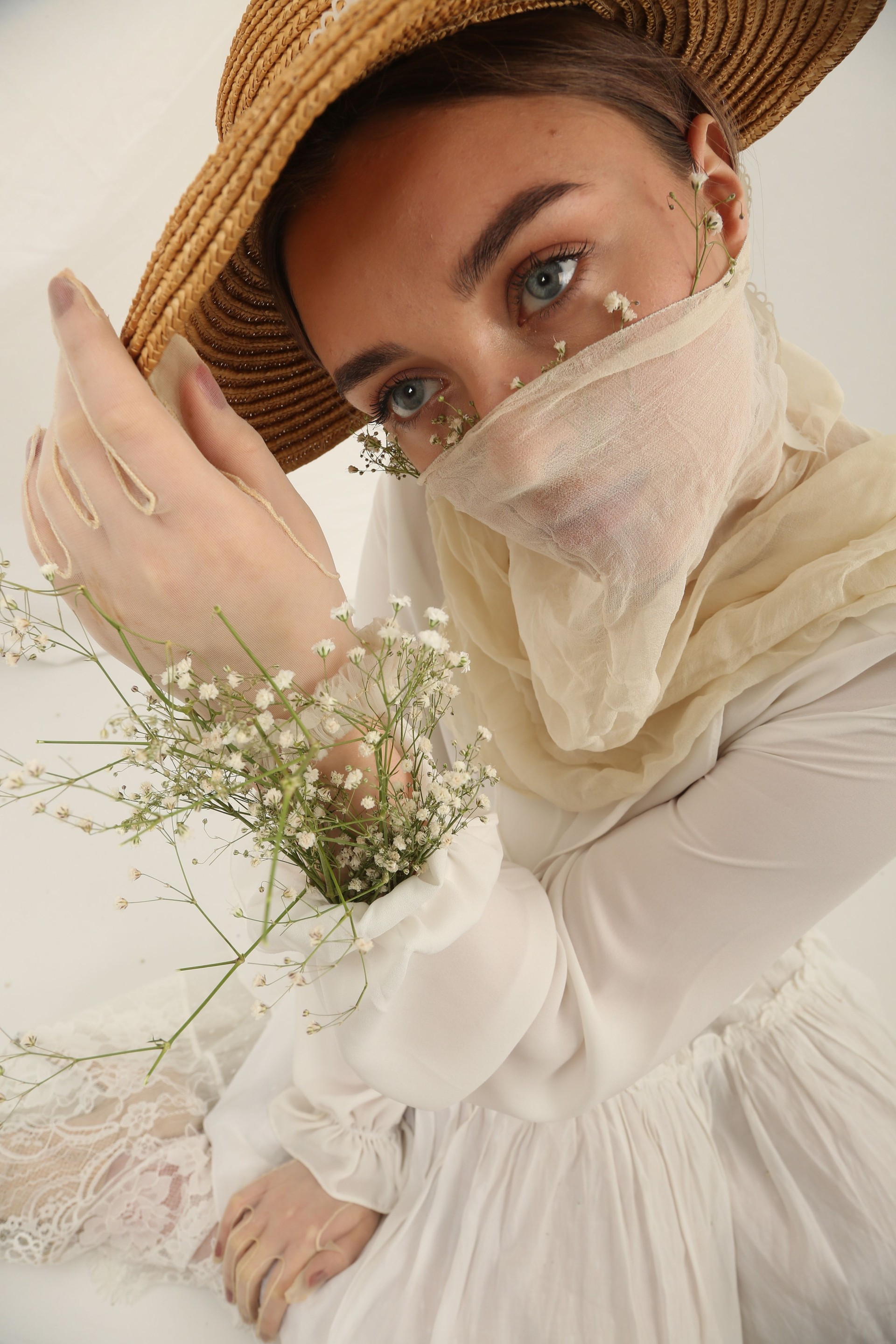 Vintage girl white dress HEMP fabric accessorire bags 